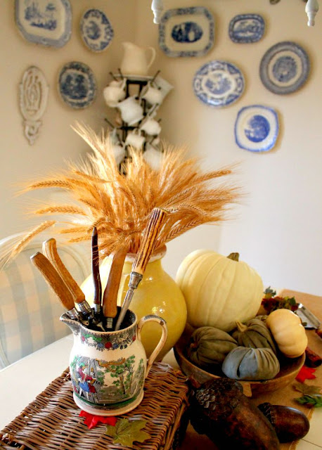 Fall decorating, Fall tour of homes