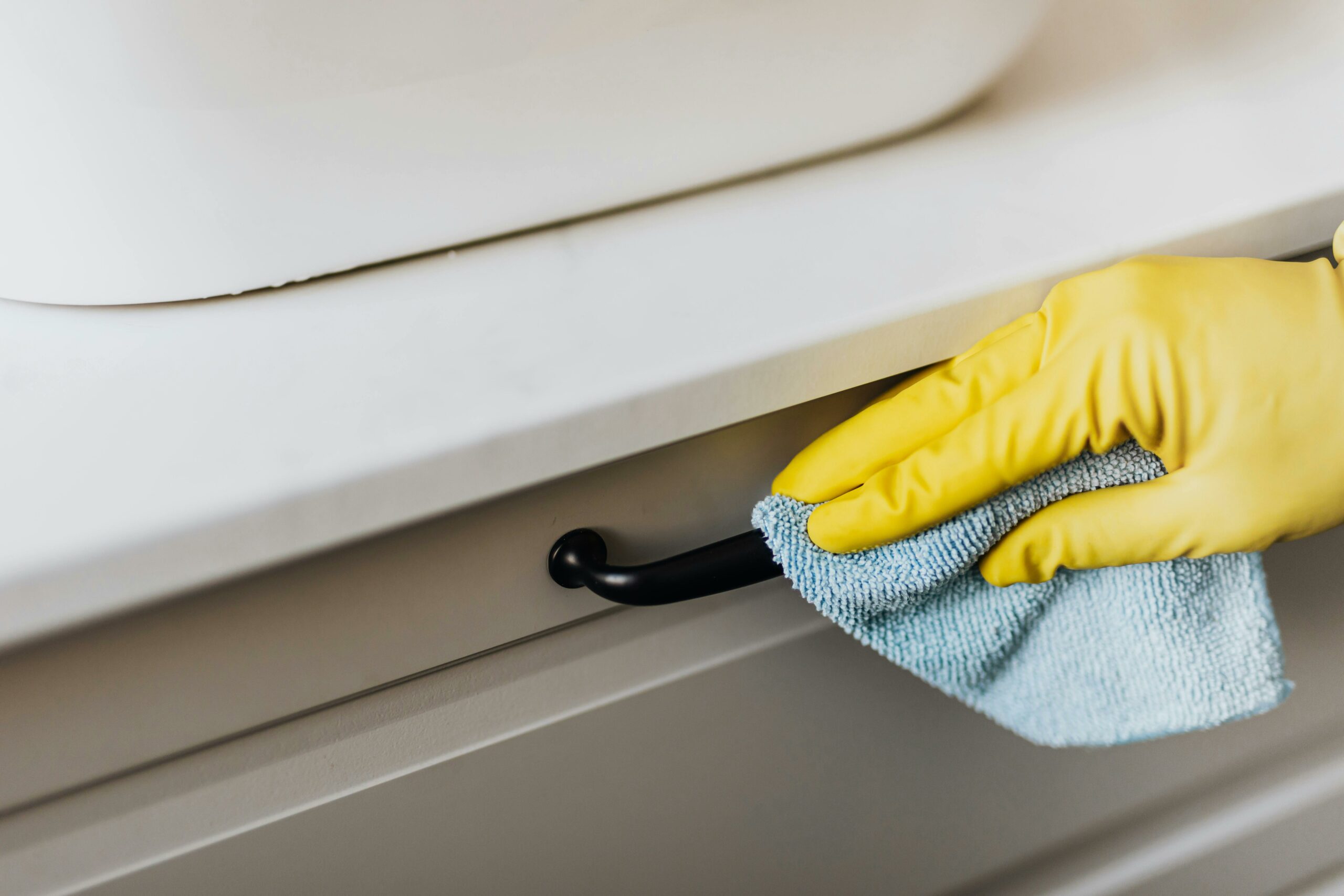 How To Wash Kitchen Cabinets