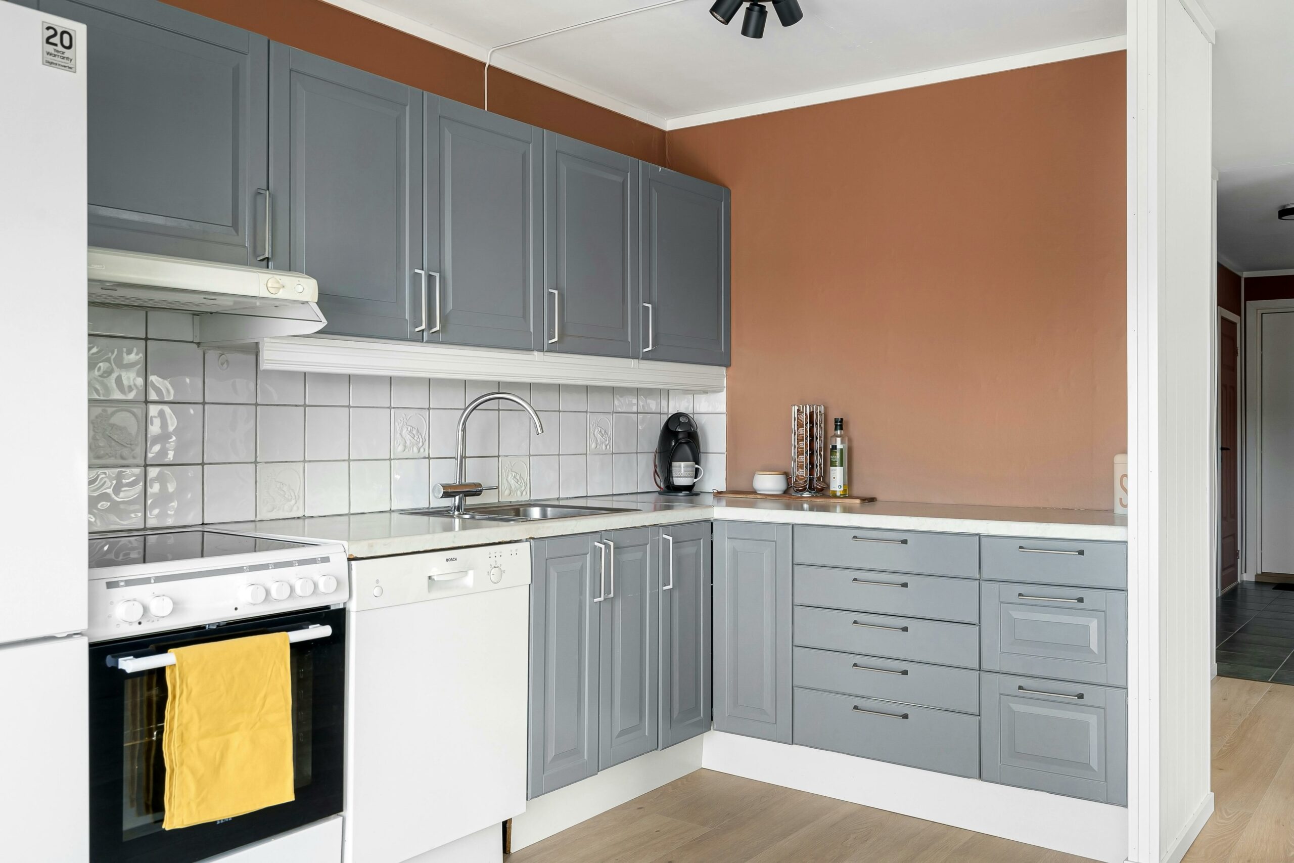 What Are Shaker Kitchen Cabinets